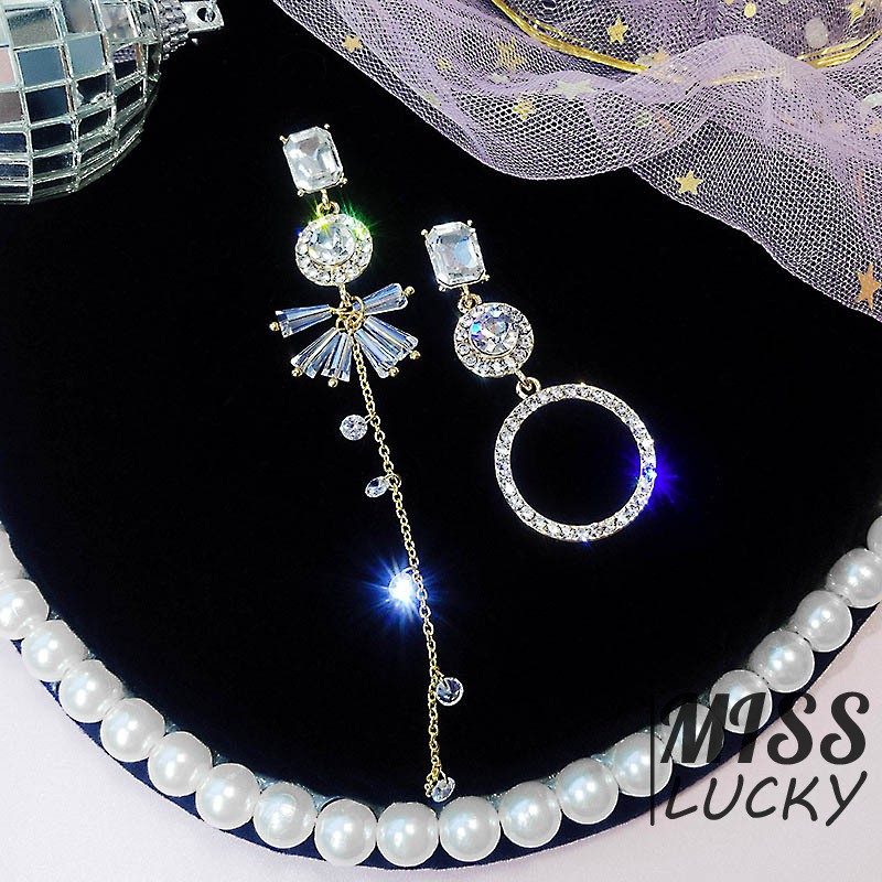 Khuyên tai đính đá không đối xứng thiết kế thời trang cho nữ