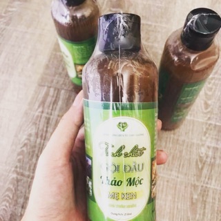 Tinh dầu gội đầu thảo mộc Mẹ Ken