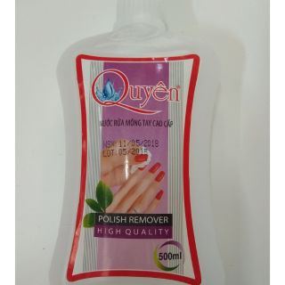 Nước rửa sơn móng tay