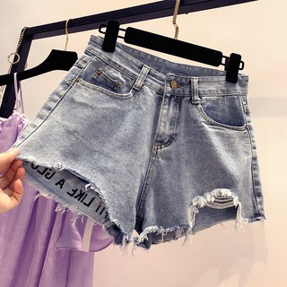 QUẦN ĐÙI JEANS RÁCH THỜI TRANG
