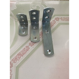 1 cái ke góc vuông, bát sắt đủ kích cỡ