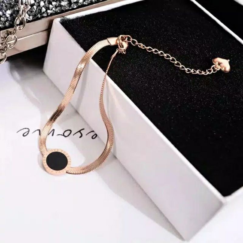 Vòng Tay Xương Rắn Đen Bằng Titan Chống Rỉ Sét
