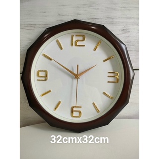 Đồng hồ treo tường