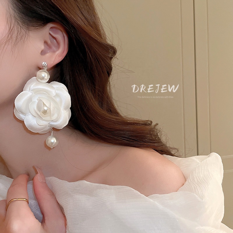 DREJEW Khuyên tai kẹp vành đính hoa ngọc trai siêu độc đáo thời trang Hàn Quốc