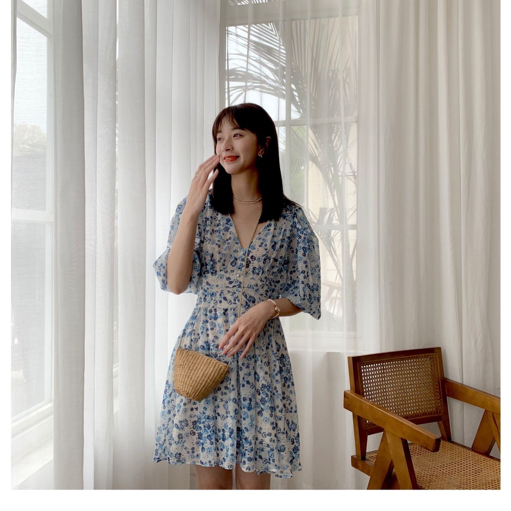 Bitan Dress - Đầm hoa xanh nút bọc