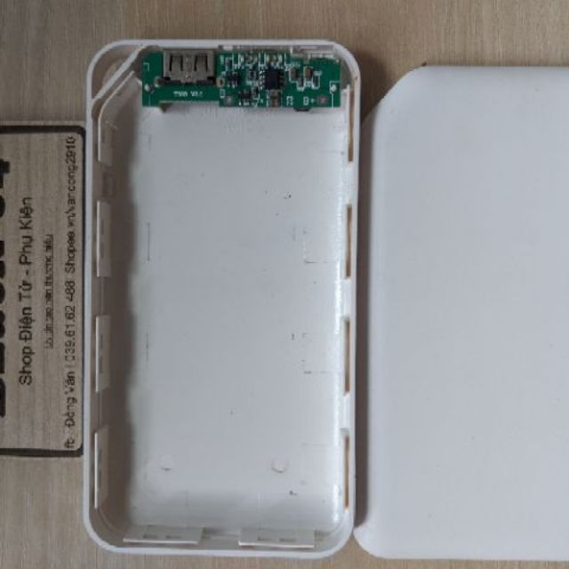 Box sạc dự phòng dùng pin lipo