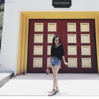 Giày sandal quai mảnh