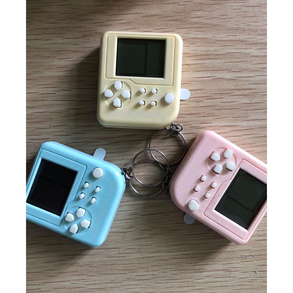 Móc khóa hình máy chơi game cầm tay màu sắc đáng yêu