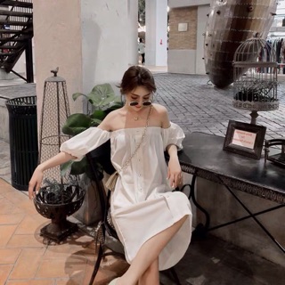 Váy trễ vai trắng