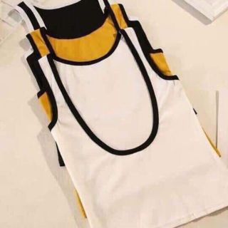 Áo ba lỗ khoét lưng sâu