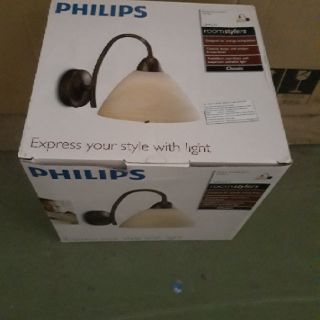 Đèn gắn tường QWG 331 PHILIPS