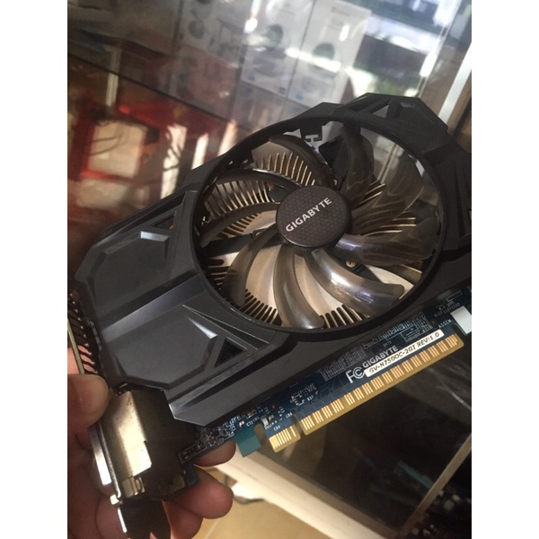 Vga Gigabyte gtx 750 2g d5 nguồn phụ,rất khẻo hàng games