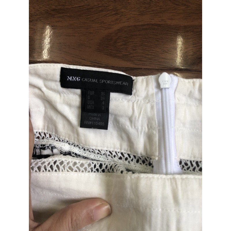 Thanh lý chân váy Mango