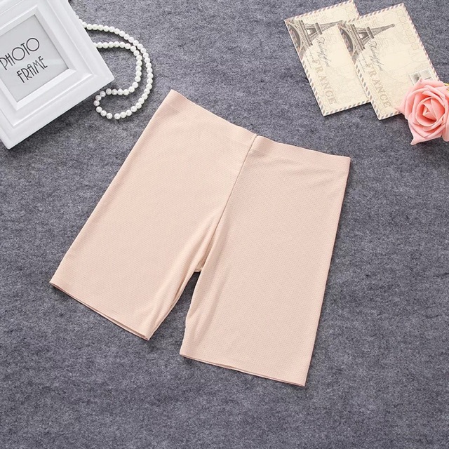 Quần mặc trong váy thông hơi mặc thoáng | BigBuy360 - bigbuy360.vn