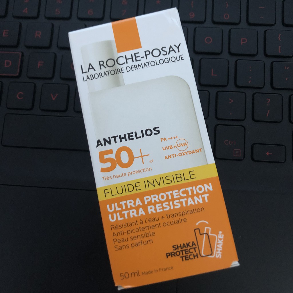 Kem chống nắng dạng sữa lỏng nhẹ không nhờn rít La Roche-Posay Anthelios Invisible Fluid SPF 50+ 50ml của Pháp