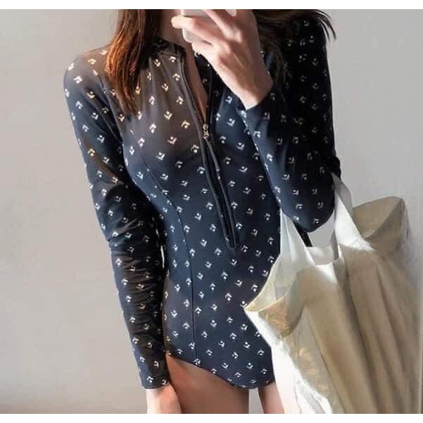 Đồ bơi_Bikini dài tay tôn dáng khoe eo thon hot 2021 | BigBuy360 - bigbuy360.vn