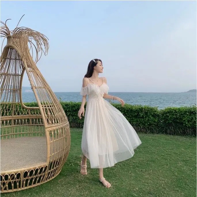 Váy Voan Xòe Đi Biển Hở Vai Dễ Thương/ Đầm Chic Hai Dây Bồng Bềnh Phong Cách Hàn Quốc V00006