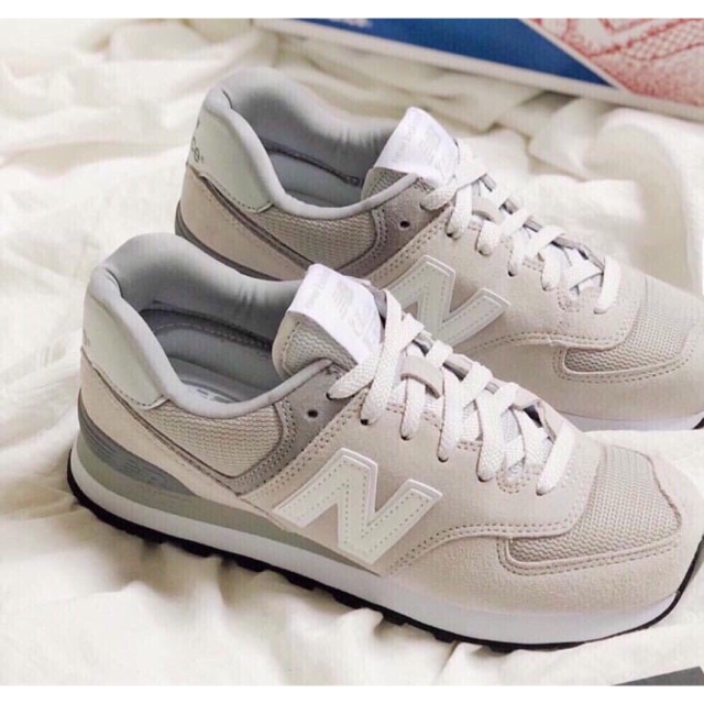 Giày thể thao nb547