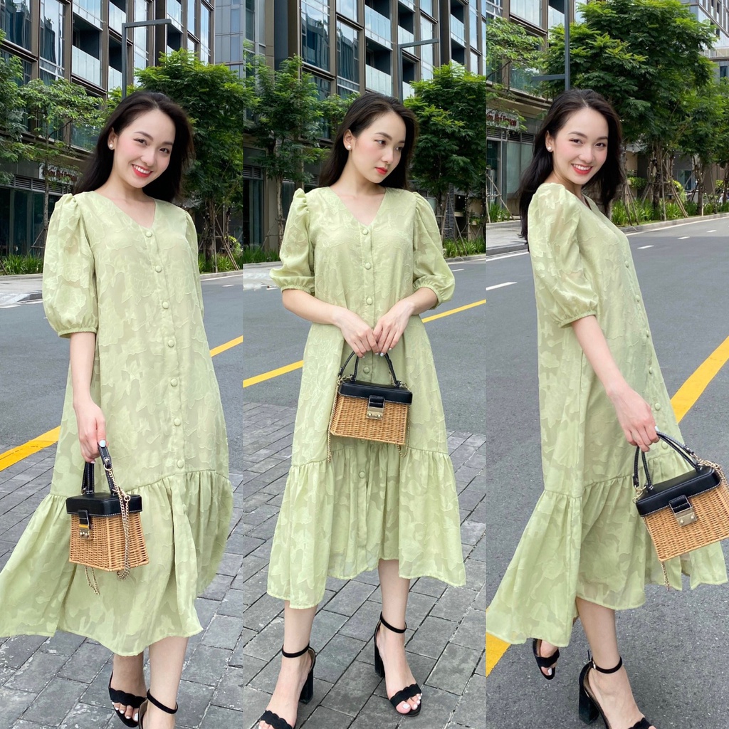 Đầm maxi đuôi cá gài nút ren ép hoa mẫu đơn - màu xanh bơ D425