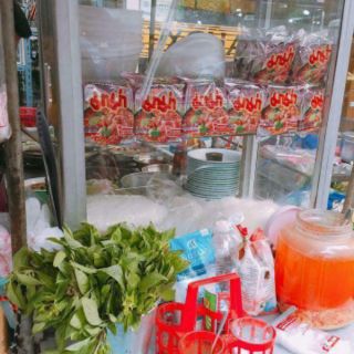 Mỳ chua cay thái