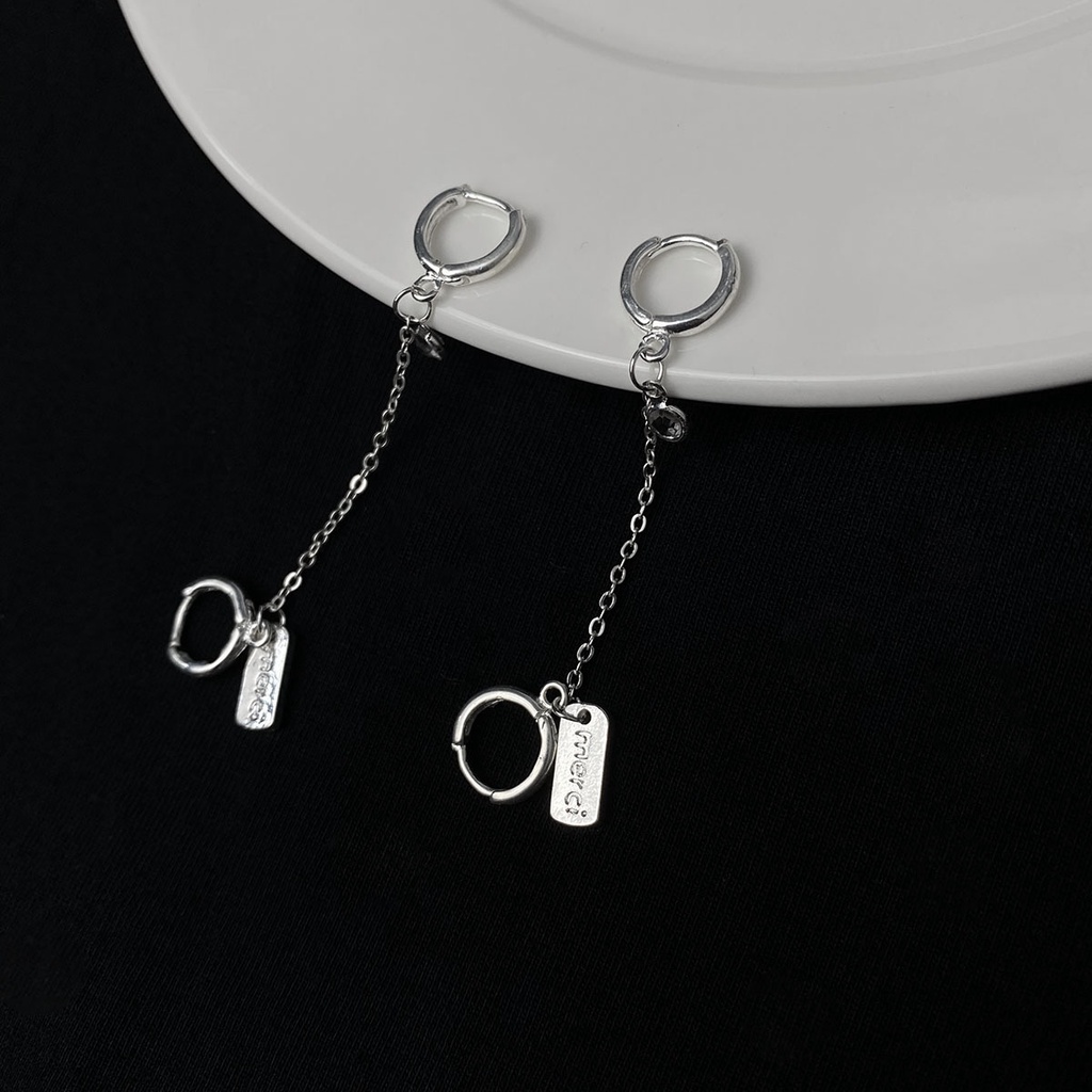 Bông tai nối liền 2 vòng mặt dây khắc chữ cái phong cách hiphop thời trang cá tính cho nam