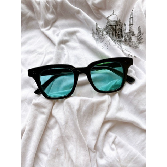 Kính V nhiều màu hót teen | BigBuy360 - bigbuy360.vn