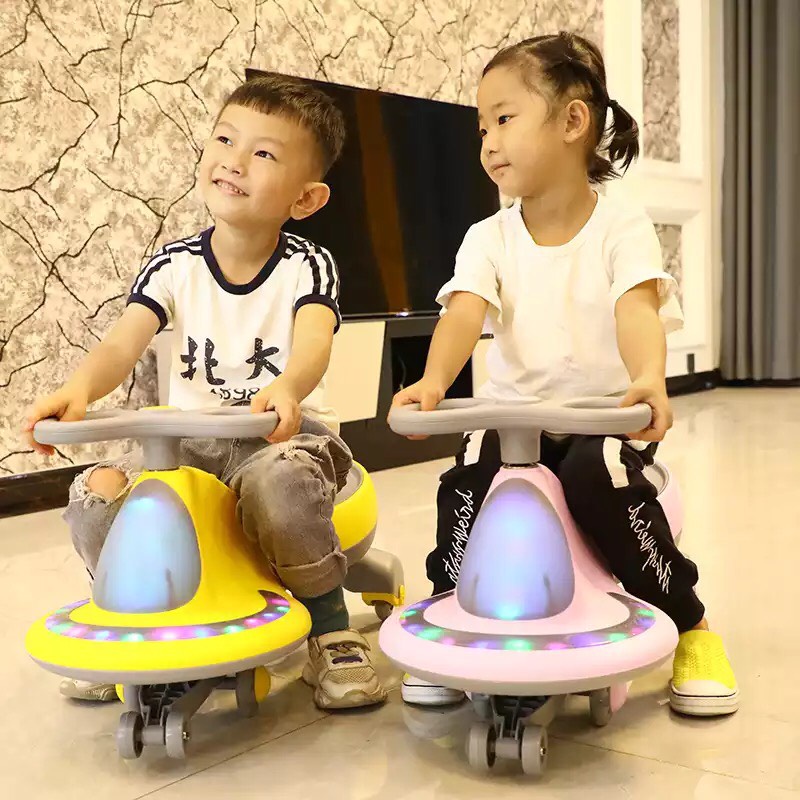 Xe lắc tay chòi chân cao cấp kết hợp cả đèn và nhạc chịu lực 120kg