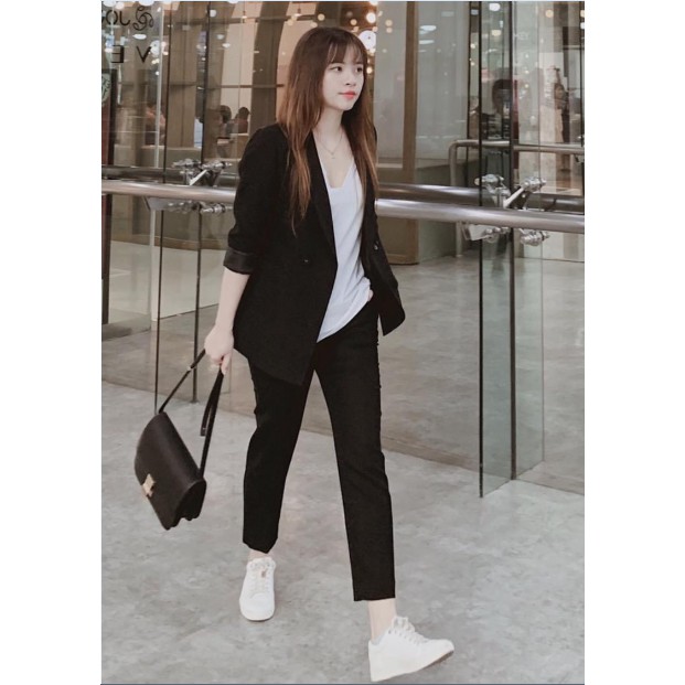 Áo Blazer màu đen dáng, form dài dáng chuẩn, siêu xinh