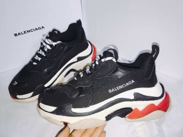 BALENCIAGA Triple S