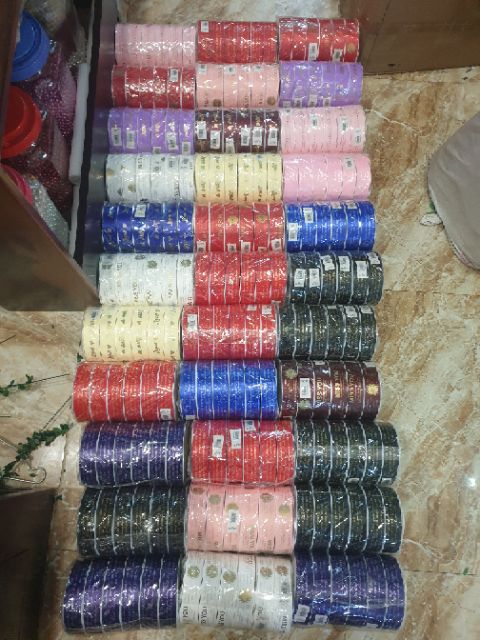 Ruy băng Thái  trang trí