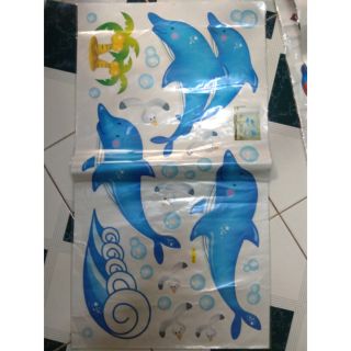 Tranh dán trang trí tủ nhựa cho bé