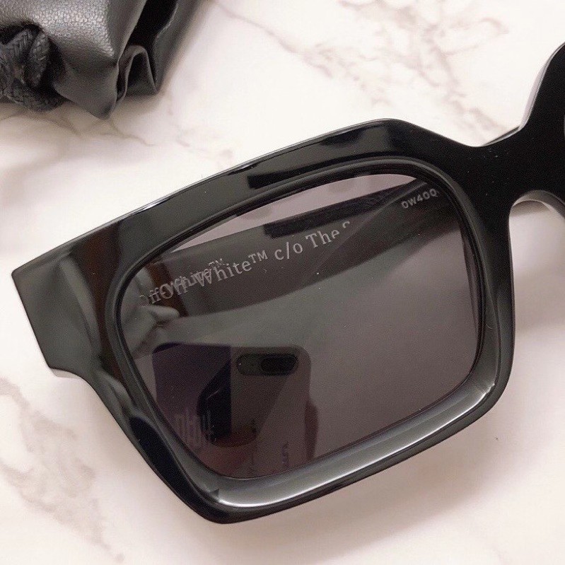 Kính mát Off White arrow plaque sunglasses fw20