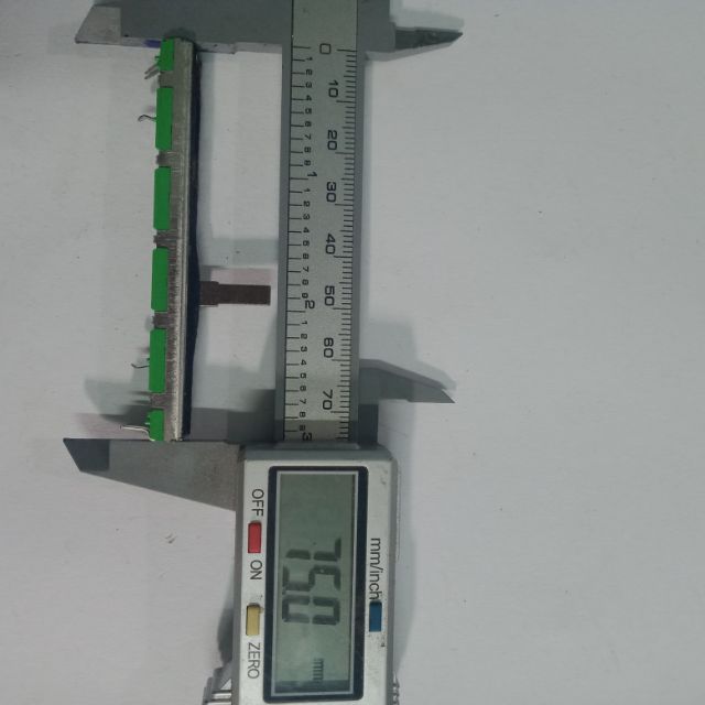 Biến trở A103 7,5cm