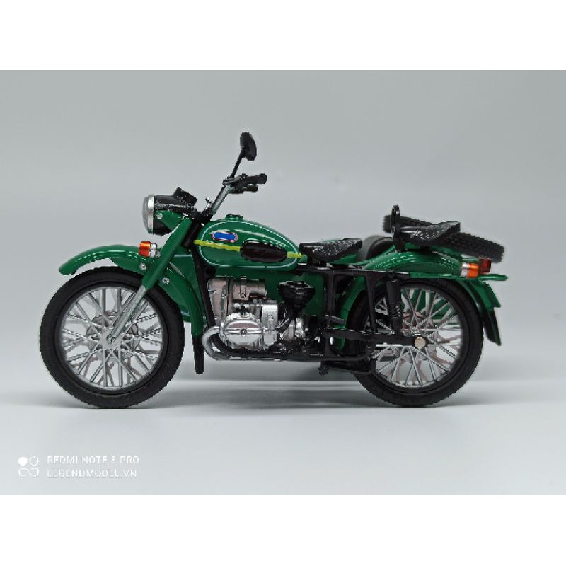 Mô hình xe Sidecar  Ural M67