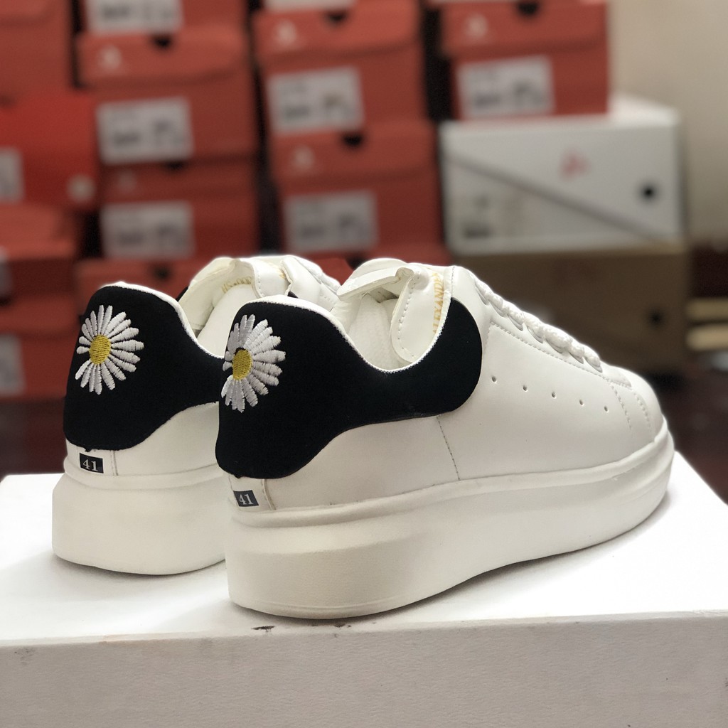 [KÈM QUÀ TẶNG] Giày Sneaker Mc Trắng Hoa Cúc Tăng Chiều Cao 5 cm Đủ Size Nam Nữ  | BigBuy360 - bigbuy360.vn