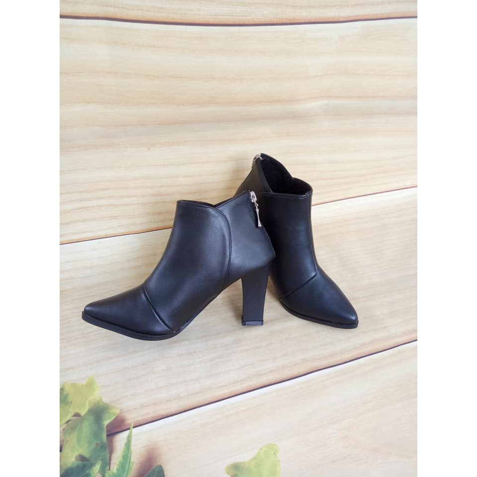 Giày boot nữ cổ thấp đế vuông 7cm màu đen hàng hiệu rosata ro137 | BigBuy360 - bigbuy360.vn