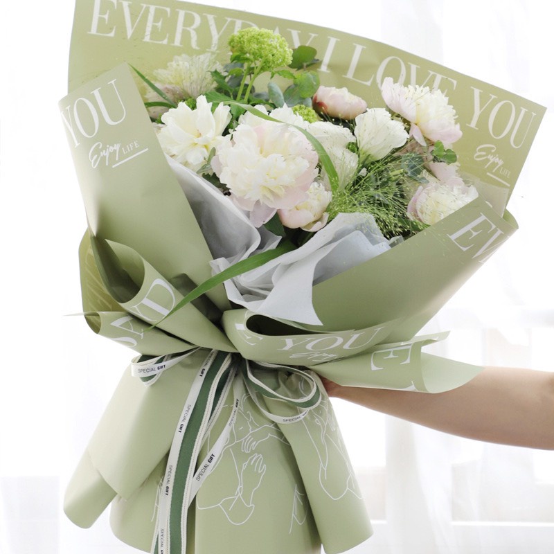 Giấy Gói Hoa Hoạ Tiết Đáng Yêu Chữ I Love You KT 58*58cm Tập 10 Tờ Đẹp