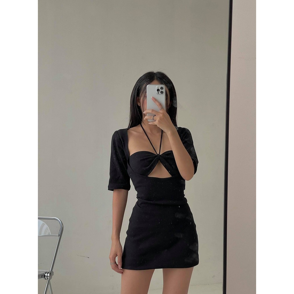 VINTAGEGOUT ĐẦM ĐEN KHOÉT EO NGẮN | BigBuy360 - bigbuy360.vn