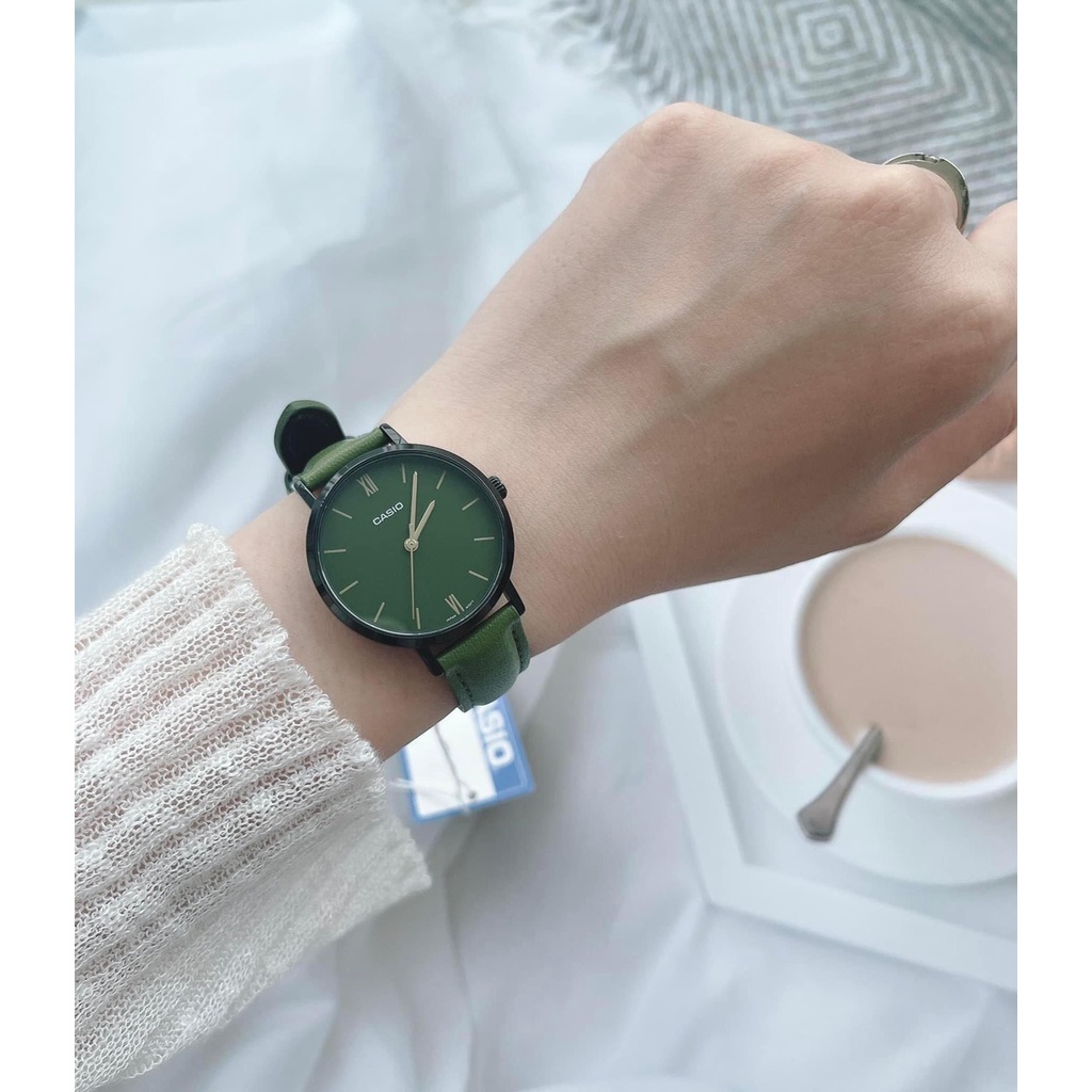 Đồng hồ nữ dây da Casio LTP VT02BL