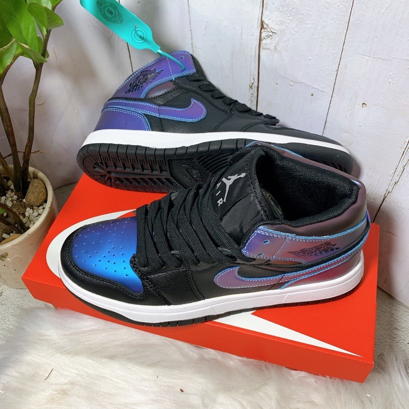 Giày sneaker nam cổ cao Jordan- chuẩn, kèm hộp | BigBuy360 - bigbuy360.vn