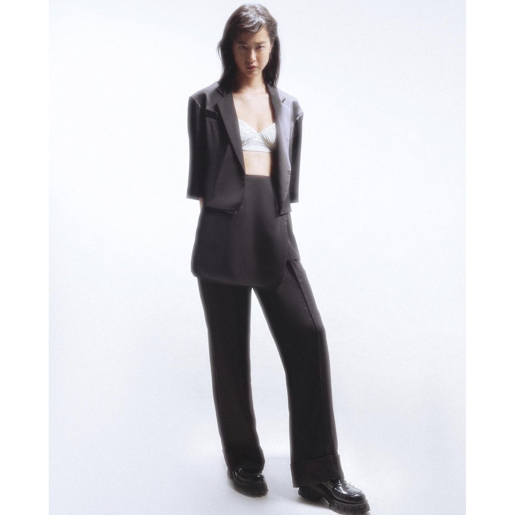 Quần lụa mờ co vạt váy Aspirin