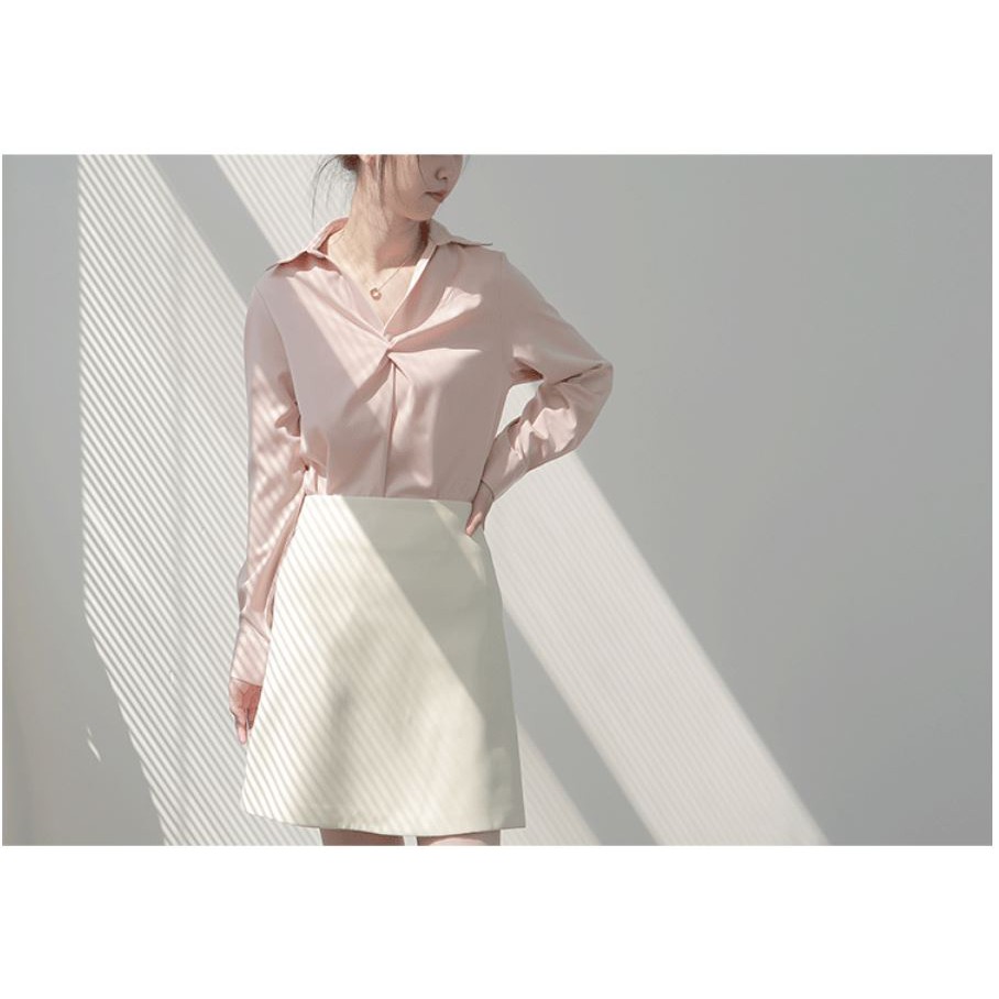 Áo sơ mi nữ công sở cổ xoắn satin phong cách