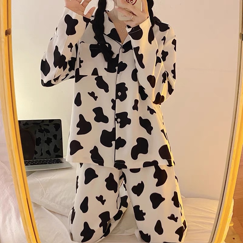 Bộ đồ ngủ dài tay thun cotton hoạ tiết hình bò sữa dễ thương | BigBuy360 - bigbuy360.vn