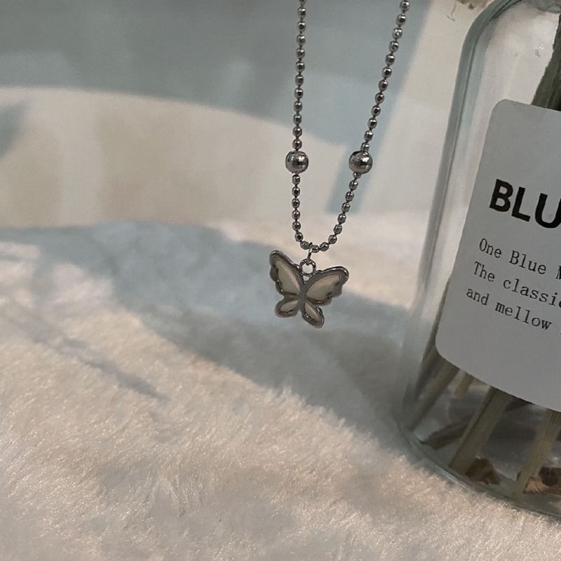 Dây chuyền mặt hình bướm nhiều màu thời trang cổ điển