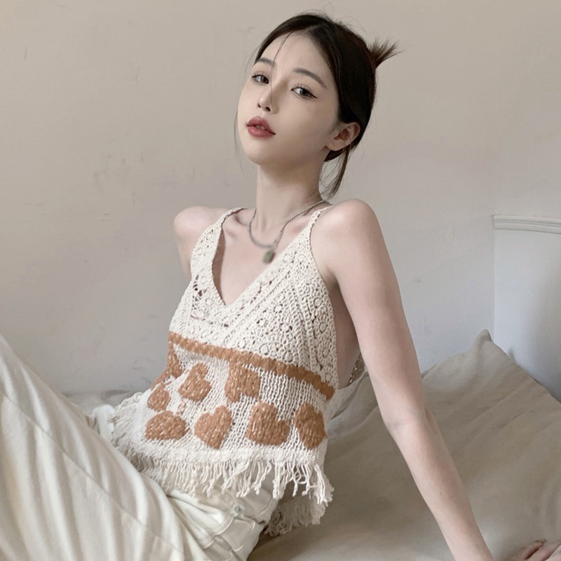 Áo Hai Dây Cổ Chữ V Thêu Họa Tiết Xinh Xắn Theo Phong Cách Retro Dành Cho Nữ