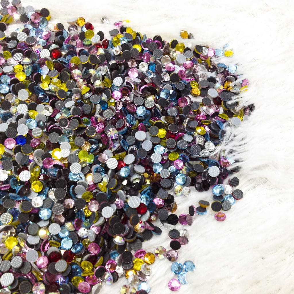 Đá xoàn ủi nhiều màu size 4mm sticker dán nhiệt gói 120 viên 4ly đính kết áo