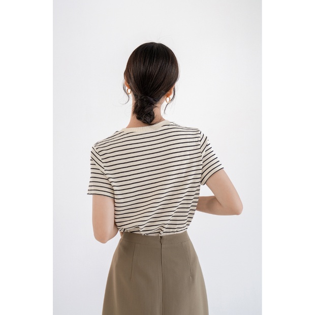 Thời trang nữ Hàn Quốc áo thun tay ngắn cổ thuyền và họa tiết rời đa năng sọc dễ thương trên cùng