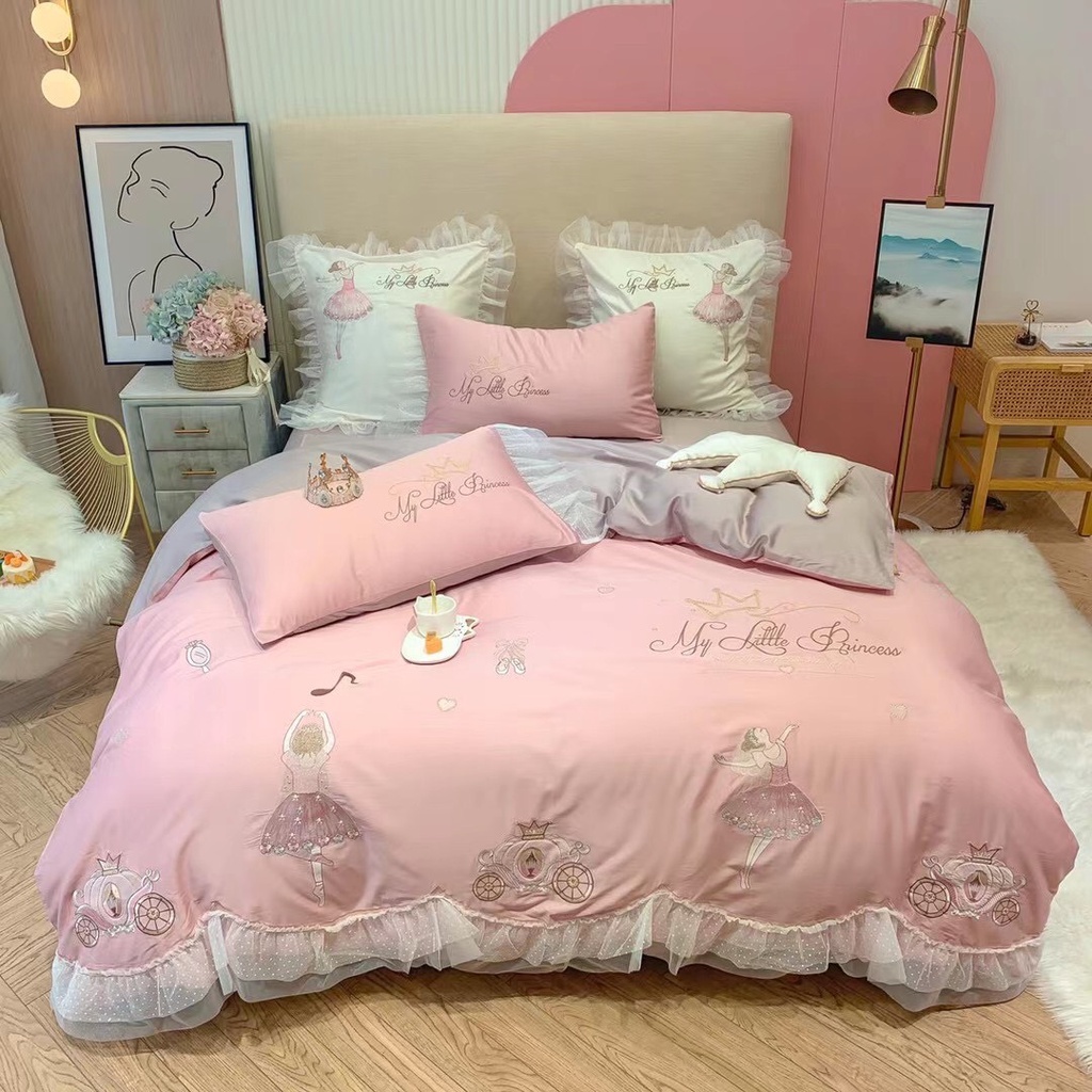 Bộ chăn ga gối lụa thêu công chúa cho bé gái màu hồng mềm mát
