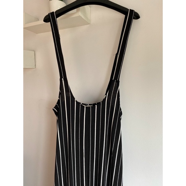 Jumpsuit xuất dư kẻ đen