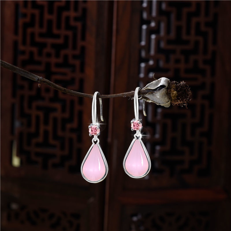 Đôi khuyên tai dài đính ngọc bích giả thời trang cho nữ